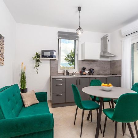 Divine Apartments Baška Eksteriør billede