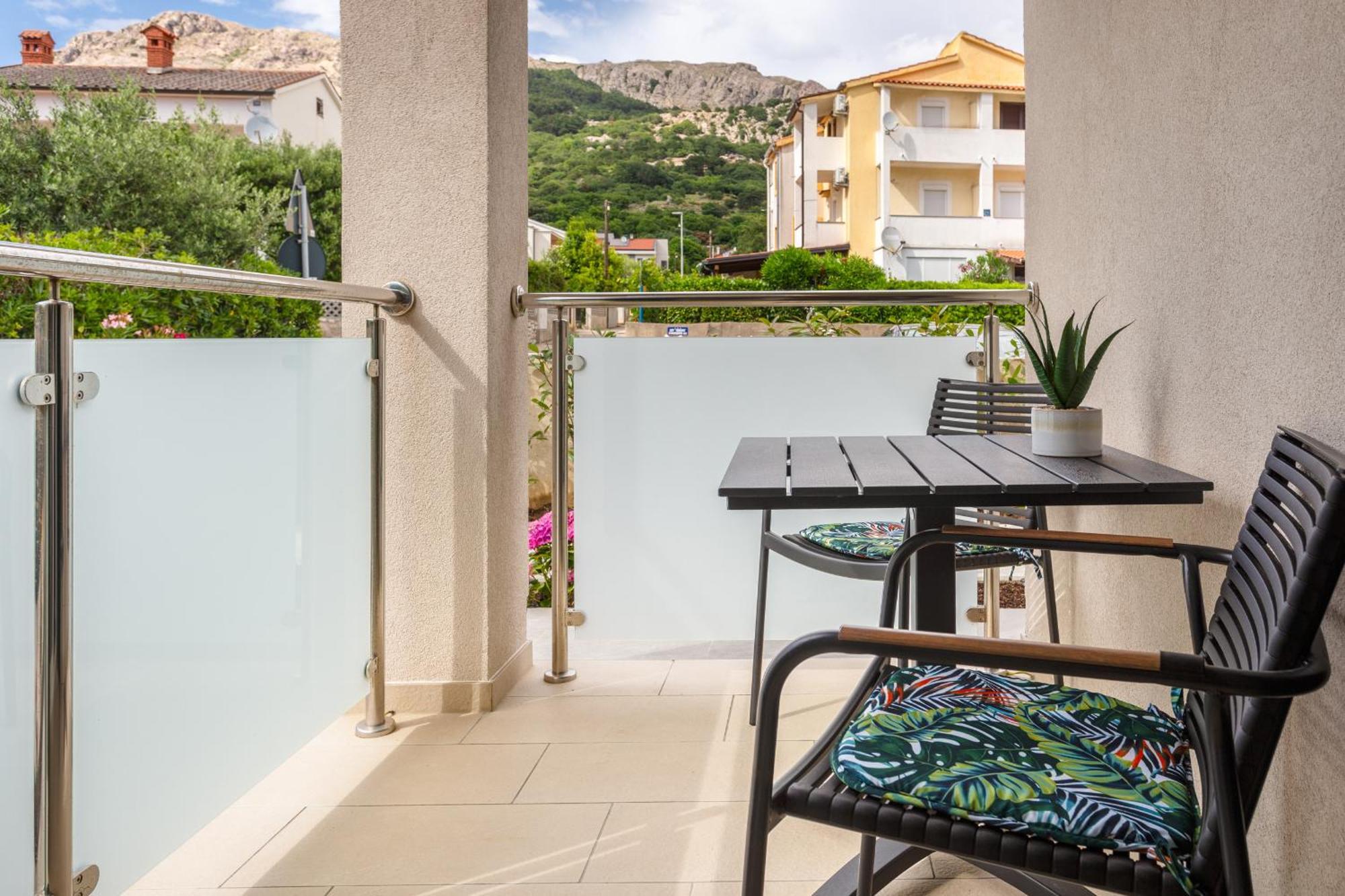 Divine Apartments Baška Eksteriør billede